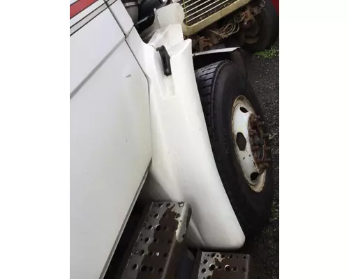 FREIGHTLINER FL106 FENDER EXTENSION