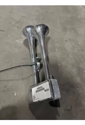 FREIGHTLINER FL106 Horn