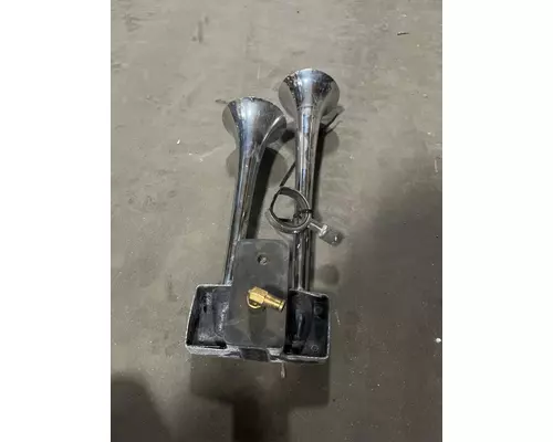 FREIGHTLINER FL106 Horn