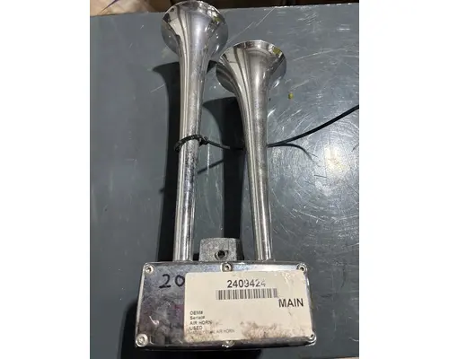 FREIGHTLINER FL106 Horn
