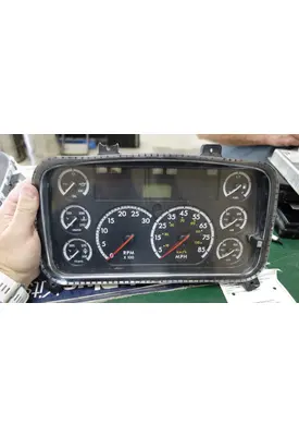 FREIGHTLINER FL106 Instrument Cluster
