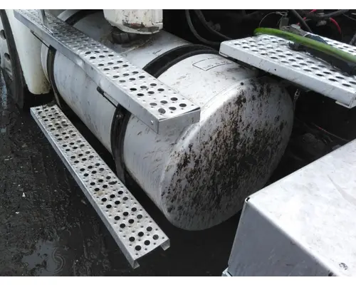 FREIGHTLINER FL112 1997-2004 FUEL TANK