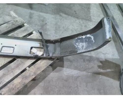 FREIGHTLINER FL112 BUMPER ASSEMBLY, FRONT