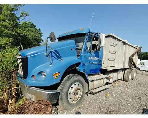FREIGHTLINER FL112 Complete Vehicle