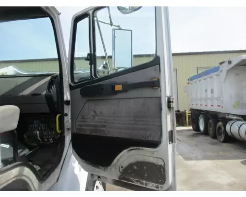 FREIGHTLINER FL112 DOOR ASSEMBLY, FRONT