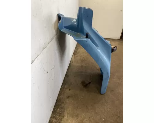 FREIGHTLINER FL112 Fender Extension