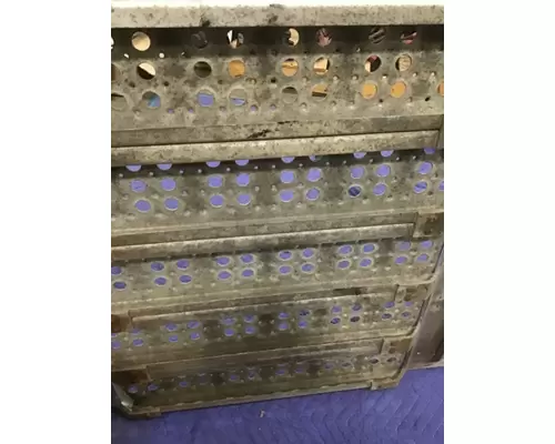 FREIGHTLINER FL112 Step