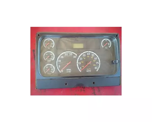 FREIGHTLINER FL50 Instrument Cluster