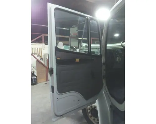 FREIGHTLINER FL60 1992-2005 DOOR ASSEMBLY, FRONT