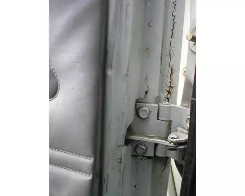 FREIGHTLINER FL60/70/80 Doors