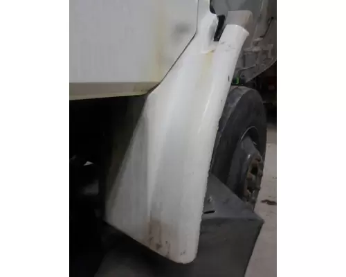 FREIGHTLINER FL60-70-80 Fender Extension