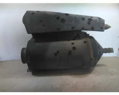 FREIGHTLINER FL60 AIR CLEANER