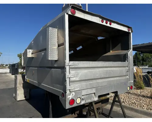 FREIGHTLINER FL60 Box  Bed