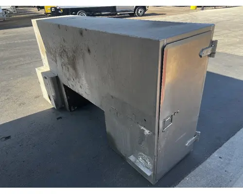 FREIGHTLINER FL60 Box  Bed