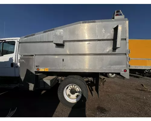 FREIGHTLINER FL60 Box  Bed