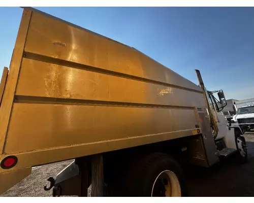 FREIGHTLINER FL60 Box  Bed