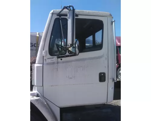 FREIGHTLINER FL60 CAB