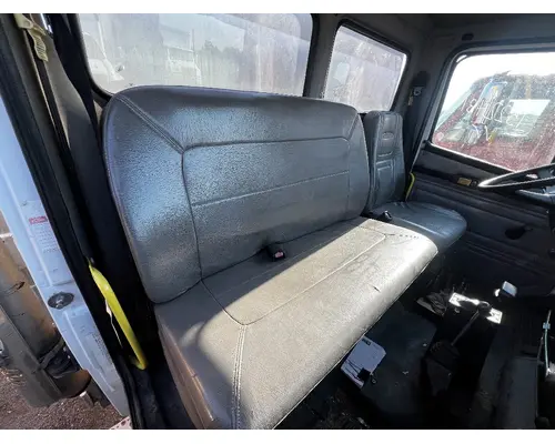 FREIGHTLINER FL60 Cab