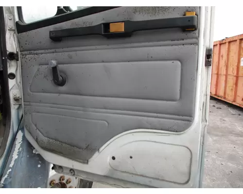 FREIGHTLINER FL60 DOOR ASSEMBLY, FRONT