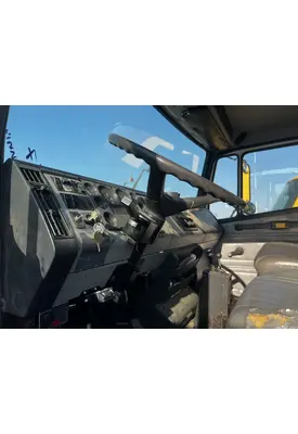 FREIGHTLINER FL60 Dash Assembly