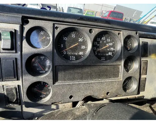 FREIGHTLINER FL60 Dash Assembly