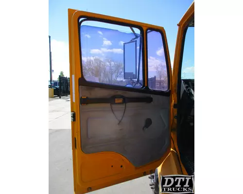 FREIGHTLINER FL60 Door Assembly, Front