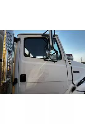 FREIGHTLINER FL60 Door Assembly, Front