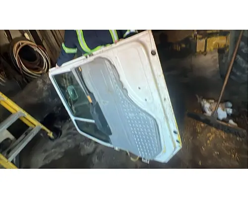 FREIGHTLINER FL60 Door Assembly, Front