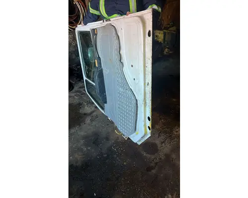 FREIGHTLINER FL60 Door Assembly, Front