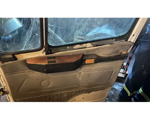 FREIGHTLINER FL60 Door Assembly, Front