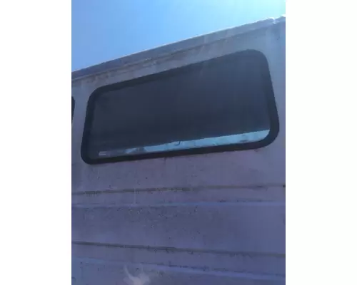 FREIGHTLINER FL60 GLASS, BACK