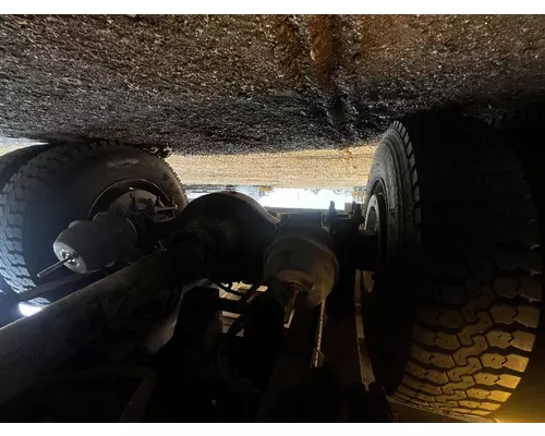 FREIGHTLINER FL60 Hub