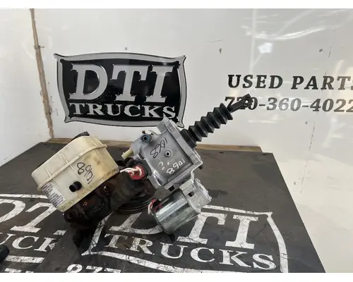 FREIGHTLINER FL60 Power Brake Booster