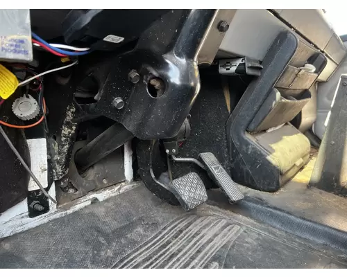 FREIGHTLINER FL60 Steering Column