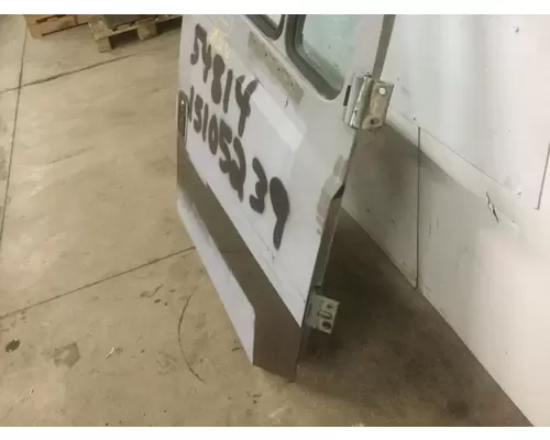 FREIGHTLINER FL70 1991-2005 DOOR ASSEMBLY, FRONT