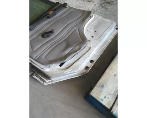 FREIGHTLINER FL70 1991-2005 DOOR ASSEMBLY, FRONT