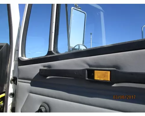 FREIGHTLINER FL70 1991-2005 DOOR ASSEMBLY, FRONT