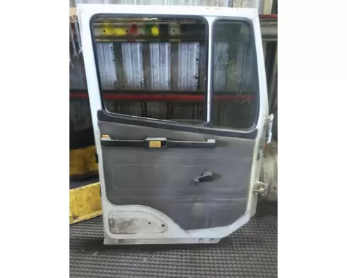 FREIGHTLINER FL70 1991-2005 DOOR ASSEMBLY, FRONT