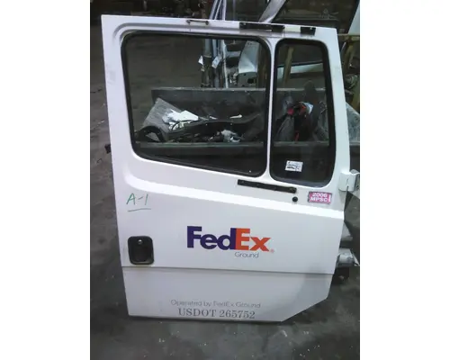 FREIGHTLINER FL70 1991-2005 DOOR ASSEMBLY, FRONT