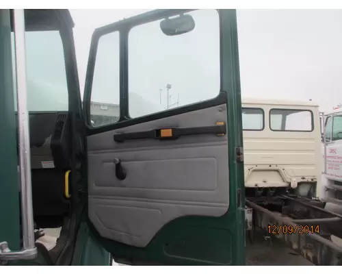FREIGHTLINER FL70 1991-2005 DOOR ASSEMBLY, FRONT