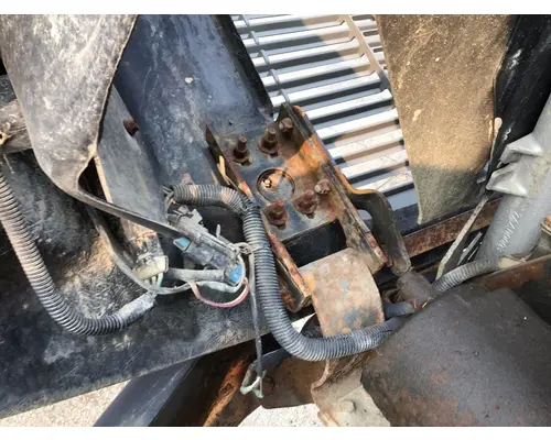 FREIGHTLINER FL70 1992-2005 HOOD