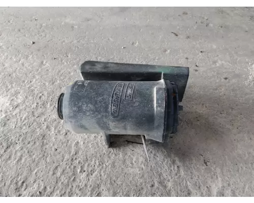 FREIGHTLINER FL70 AIR CLEANER