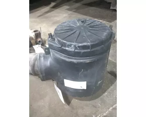 FREIGHTLINER FL70 Air Cleaner