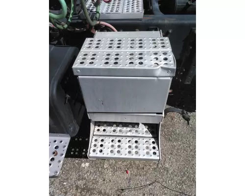 FREIGHTLINER FL70 BATTERY BOX