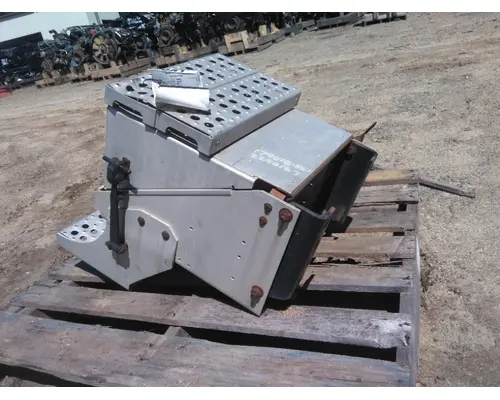 FREIGHTLINER FL70 BATTERY BOX
