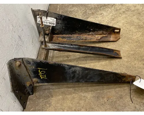 FREIGHTLINER FL70 Battery Box