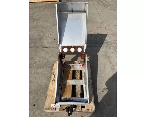 FREIGHTLINER FL70 Battery Box