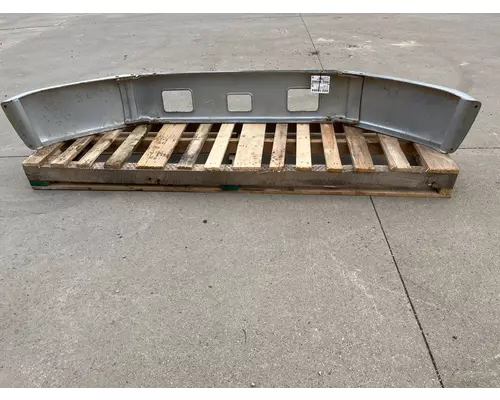 FREIGHTLINER FL70 Bumper Assembly, Front