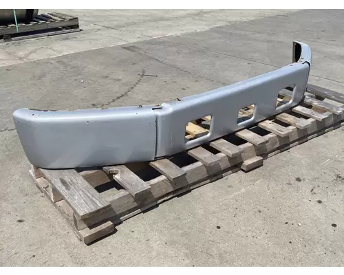 FREIGHTLINER FL70 Bumper Assembly, Front