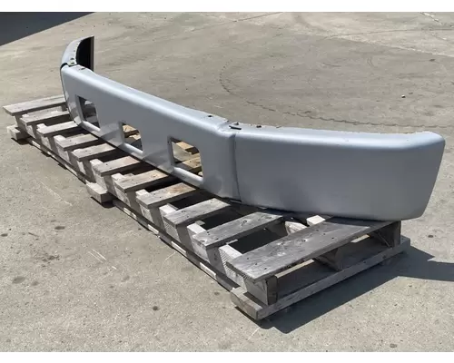FREIGHTLINER FL70 Bumper Assembly, Front